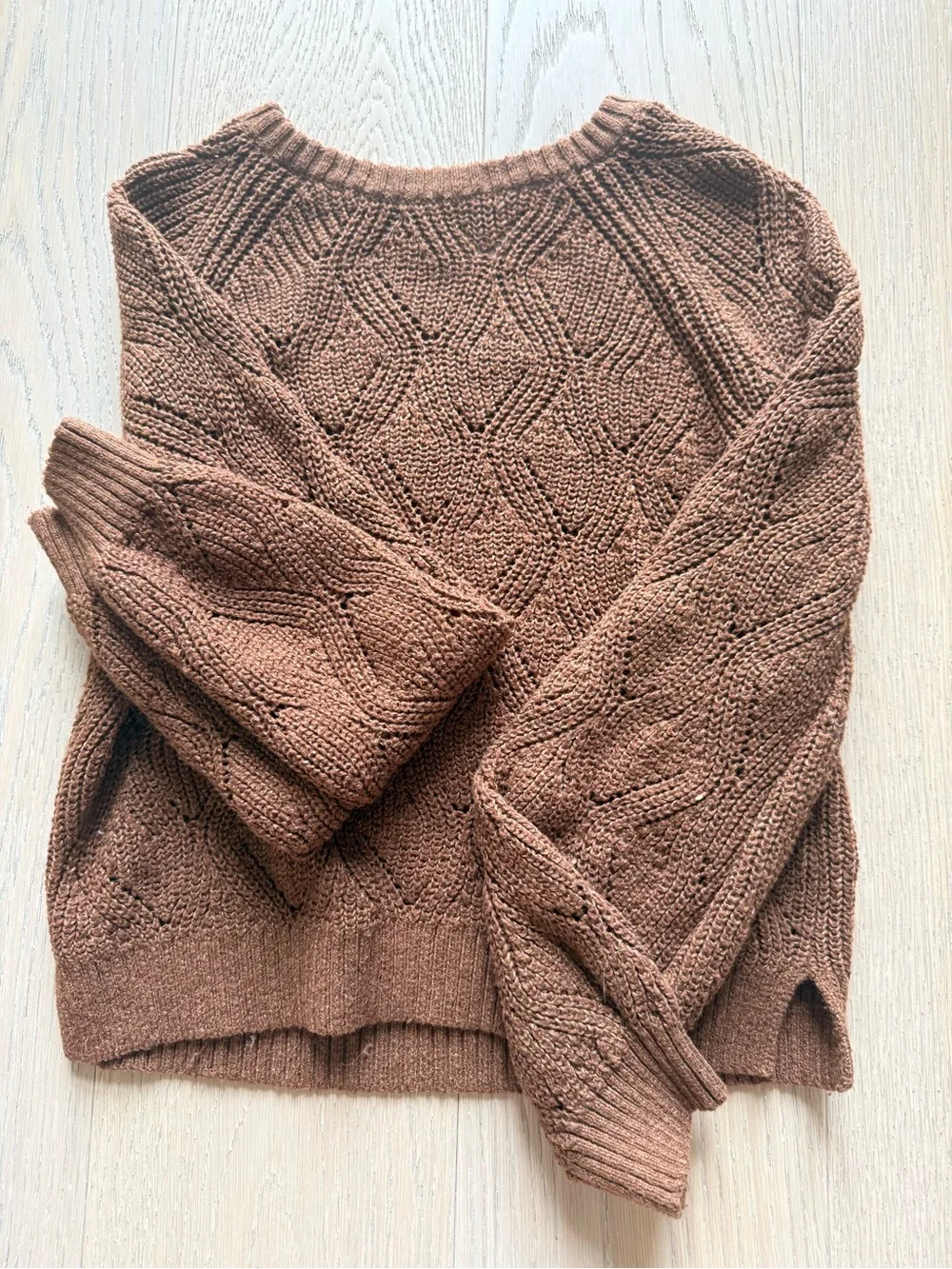 Old Navy Cable-Knit Scoop-Neck Sweater in Chestnut Brown